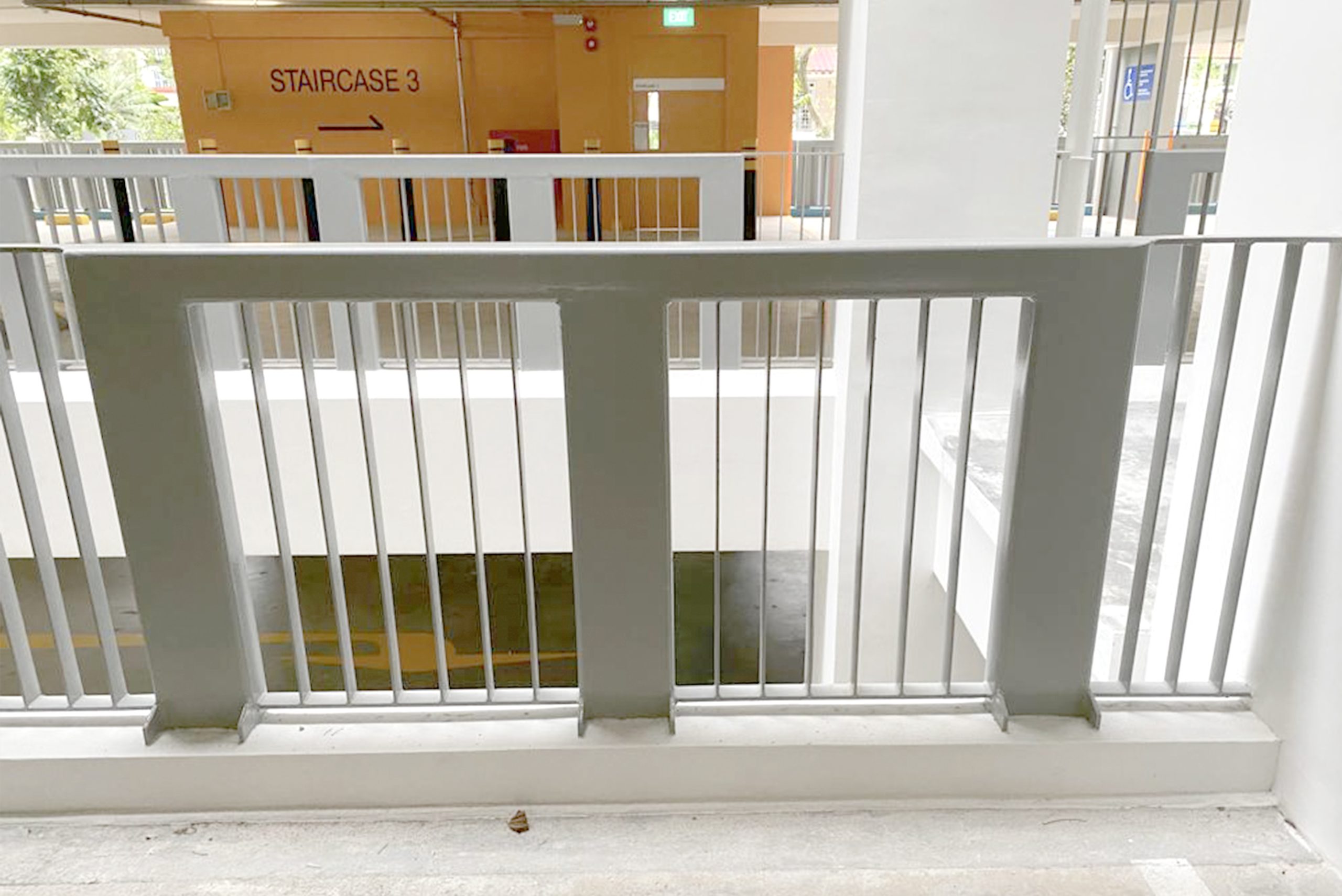 Crash Barrier_4